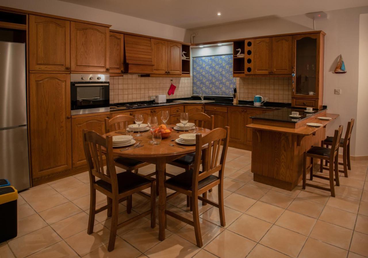 Spacious 3 Bedroom Apartment In Marsascala Marsaskala Kültér fotó