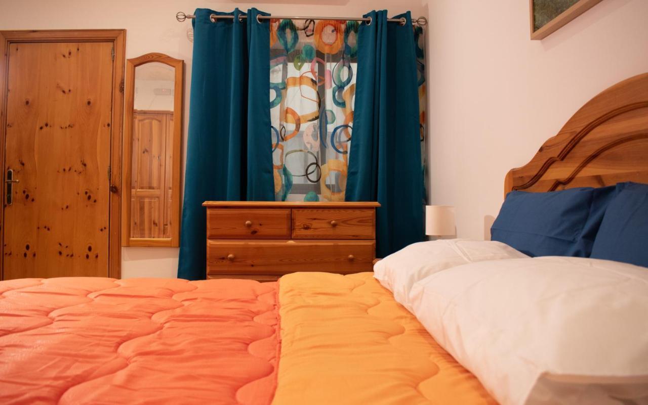 Spacious 3 Bedroom Apartment In Marsascala Marsaskala Kültér fotó